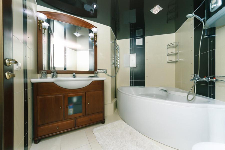 Stylish Two-Level Flat 2 Min From Khreschatyk Киев Экстерьер фото