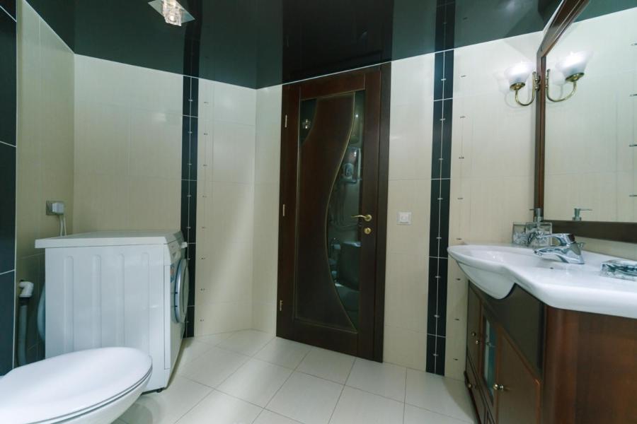 Stylish Two-Level Flat 2 Min From Khreschatyk Киев Экстерьер фото