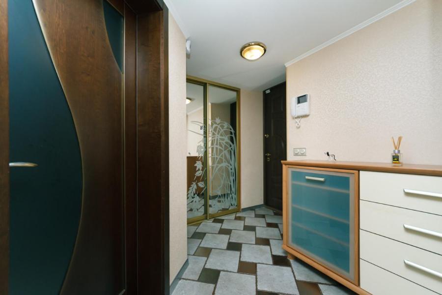Stylish Two-Level Flat 2 Min From Khreschatyk Киев Экстерьер фото